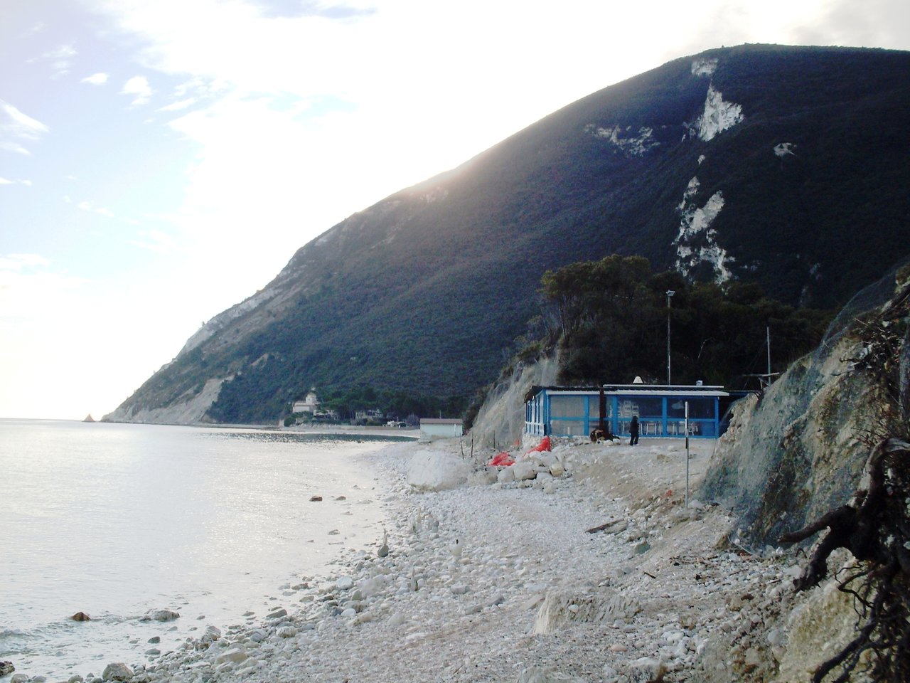 Portonovo — zatoka pod klifem