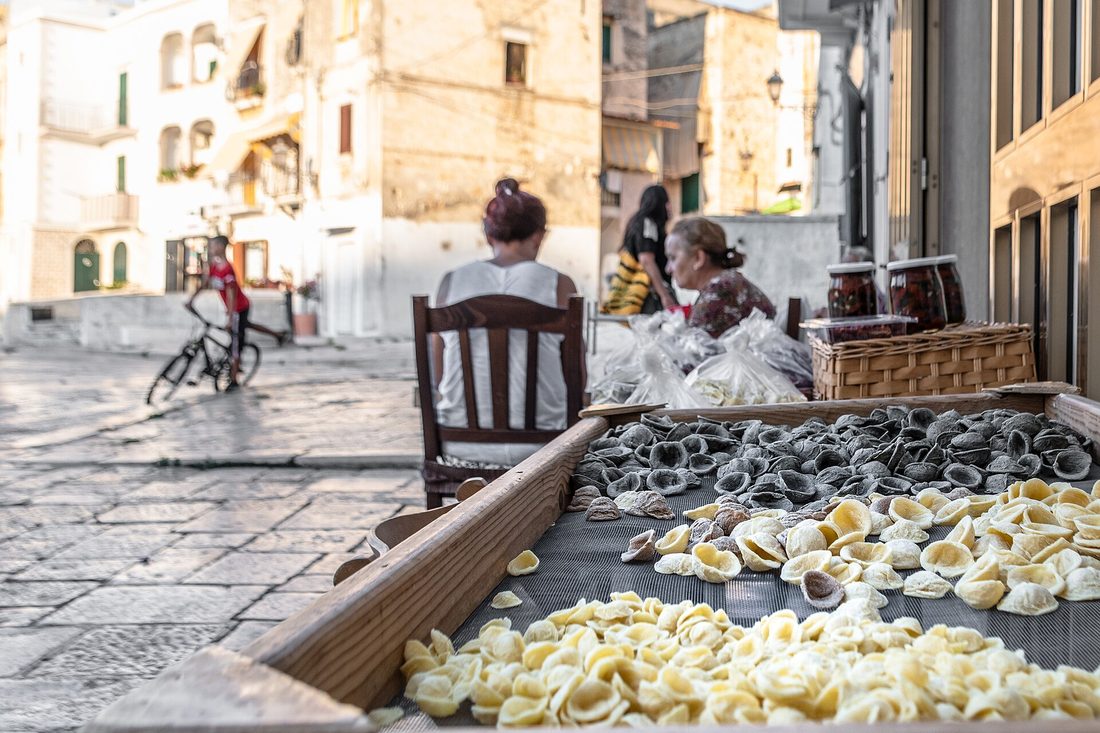 Bari Vecchia i uliczka orecchiette