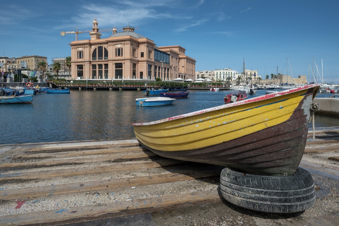Teatro Margherita i stary port