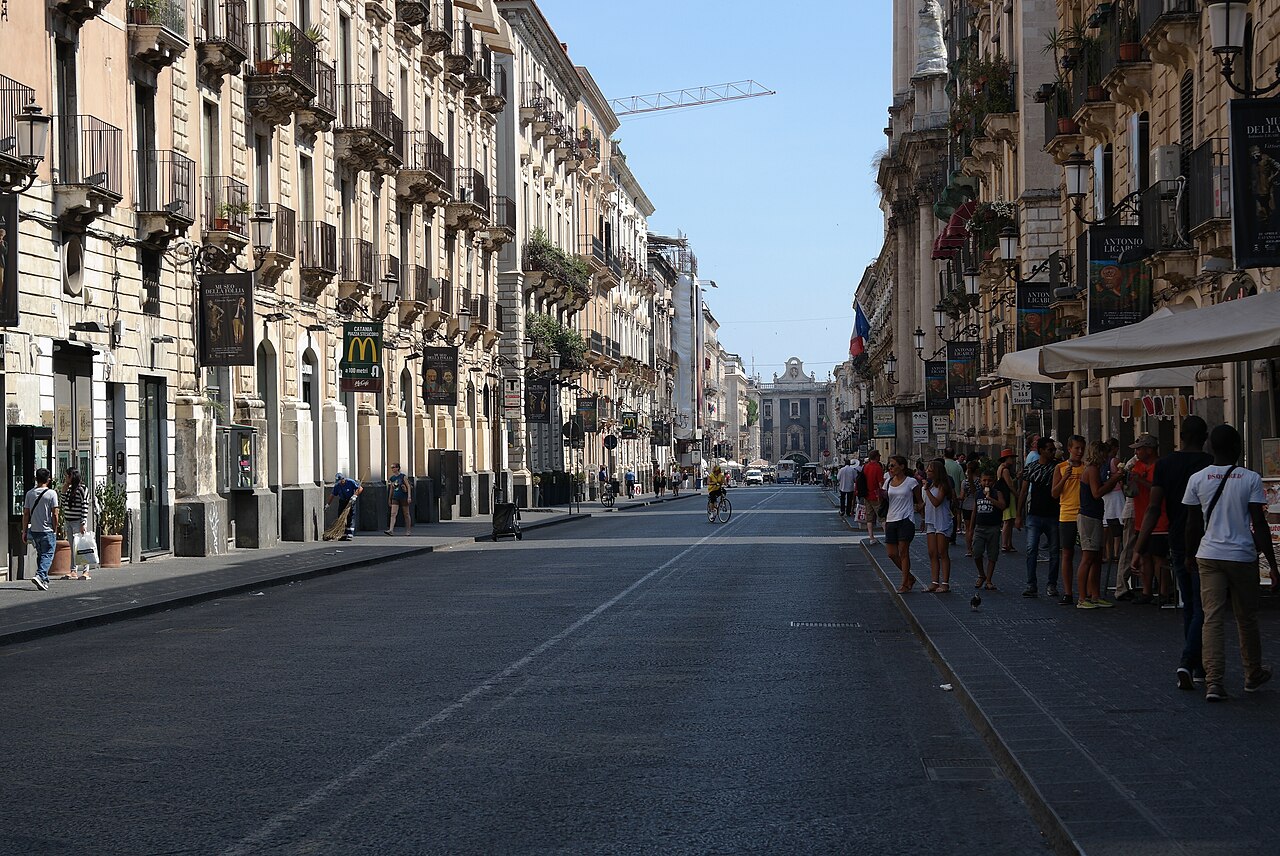 Via Etnea i park Villa Bellini