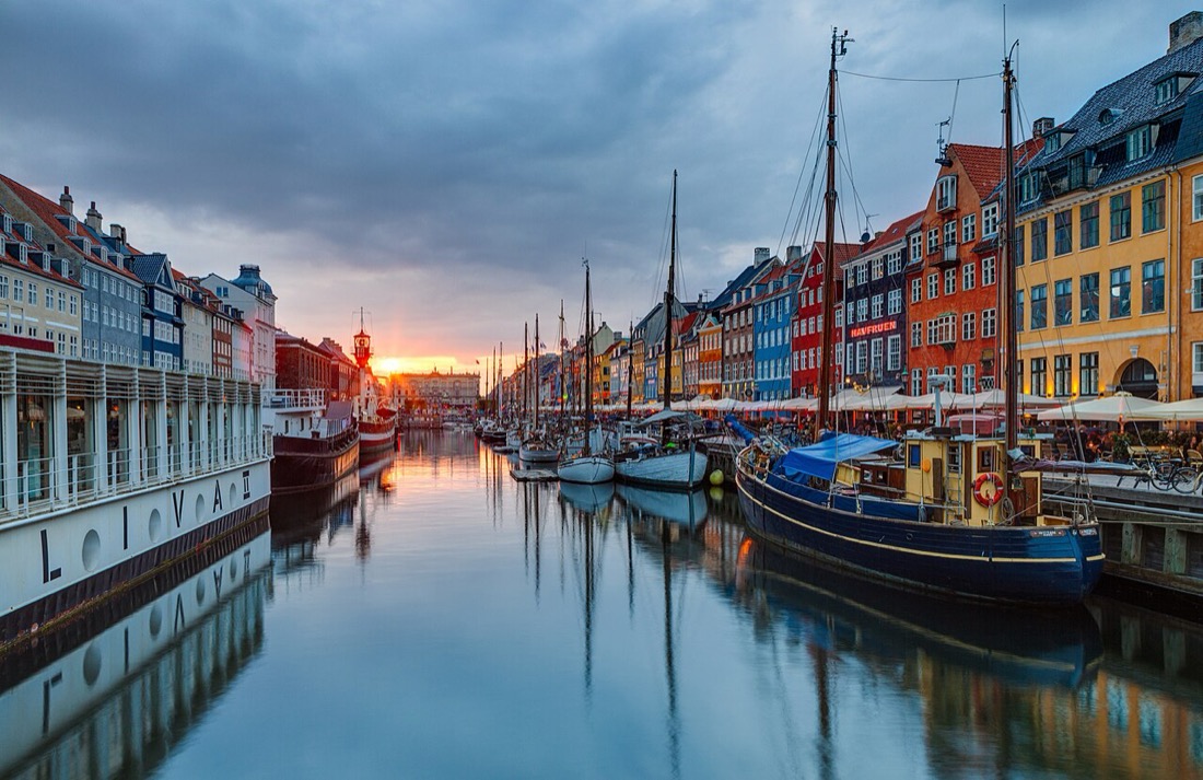 Nyhavn — kolorowy port