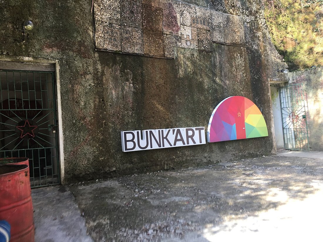 Bunk’Art 1 — atomowy bunkier