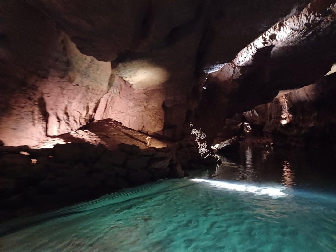 Coves de Sant Josep — podziemna rzeka